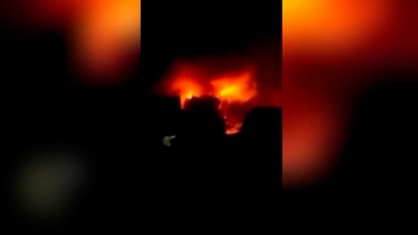 Появилось видео пожара в украинском Николаеве<br />
