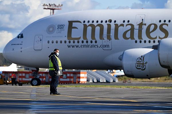 В Emirates Airlines заявили, что пока продолжат полеты в Россию